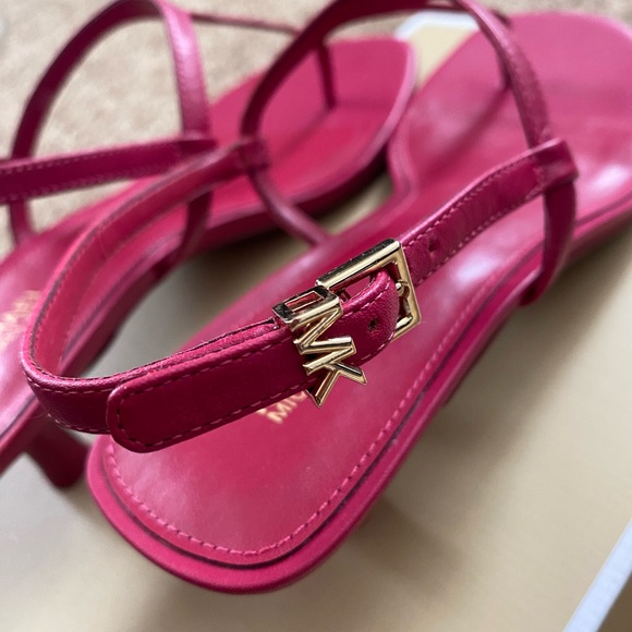 Michael Kors | NWB Mini Heel T-Strap Sandals - Picture 4 of 9